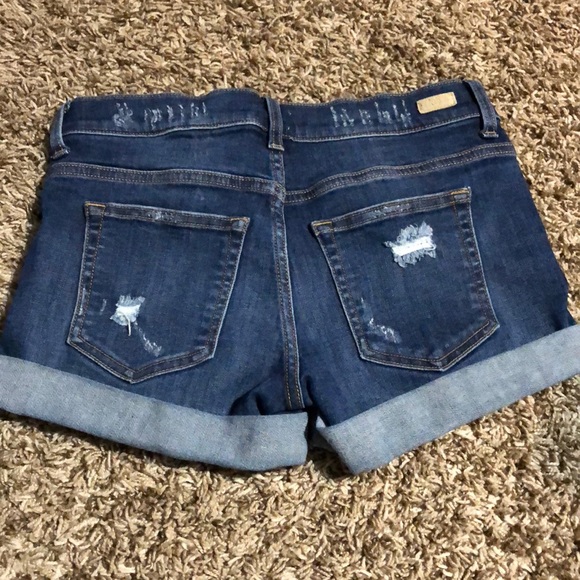 Shorts - Picture 2 of 3